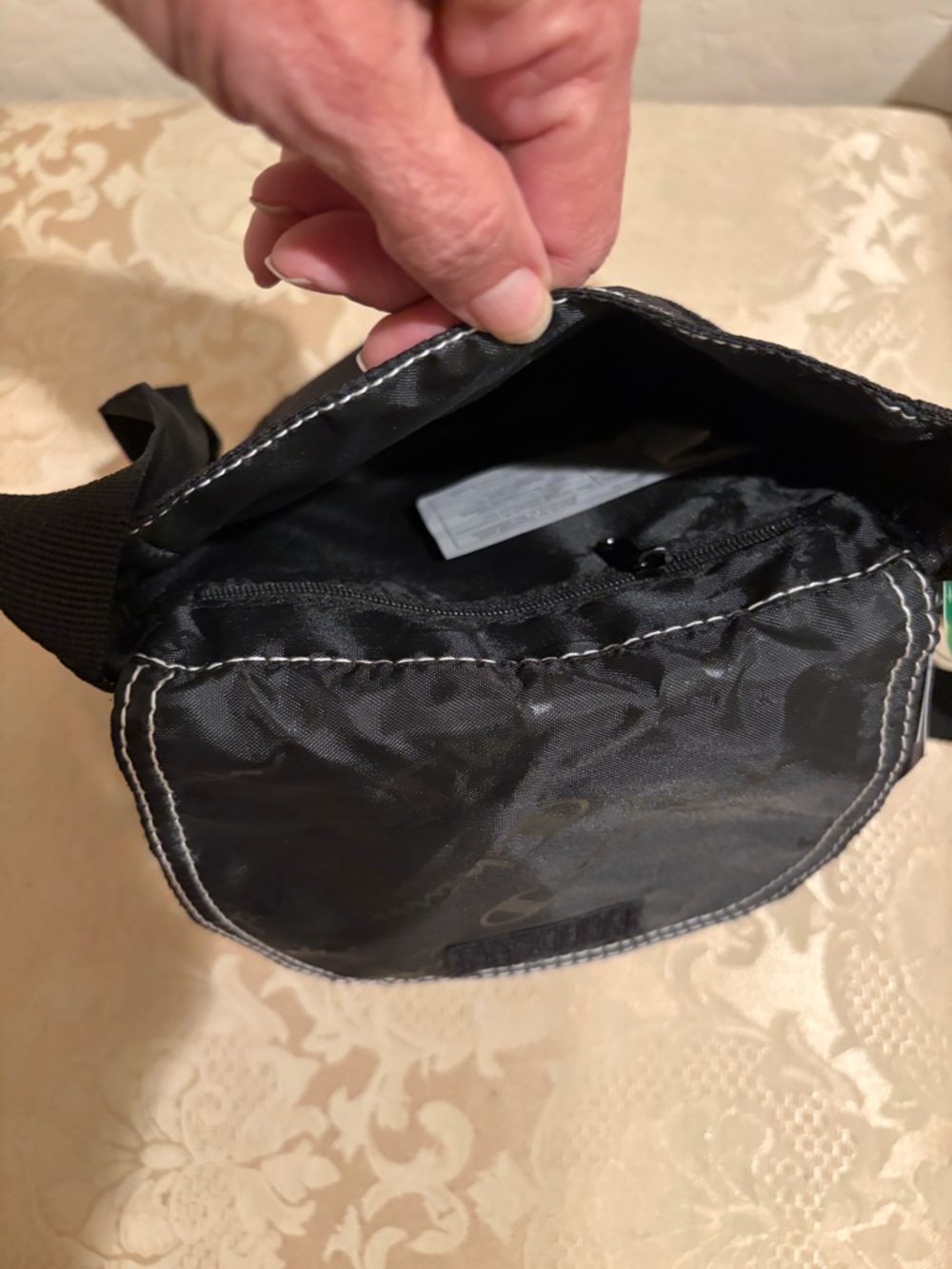 Champion Black Compact Shoulder/Cross Body Messenger Bag - Picture 3 of 4
